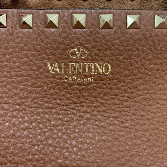 Valentino Vitello Rockstud Brown Tote - Picture 2 of 10